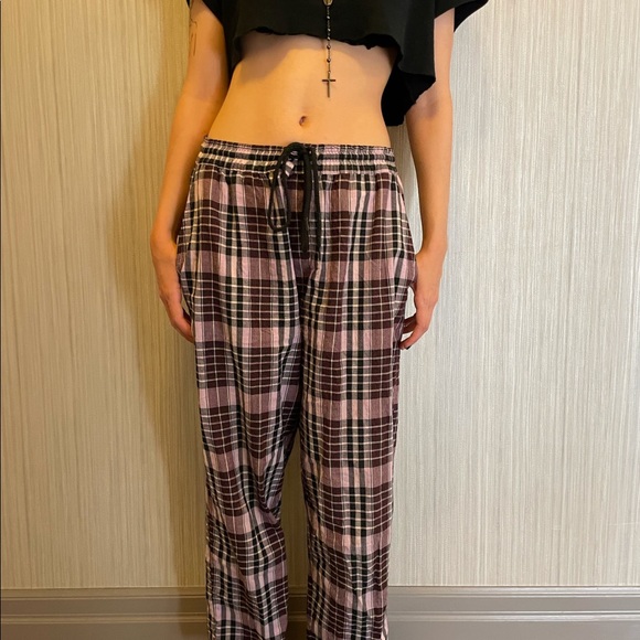Pink plaid pants goth - Picture 2 of 3